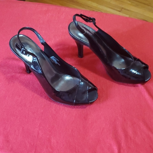 MOOTSIES TOOTSIES Peep Toe High Heel - Picture 3 of 8